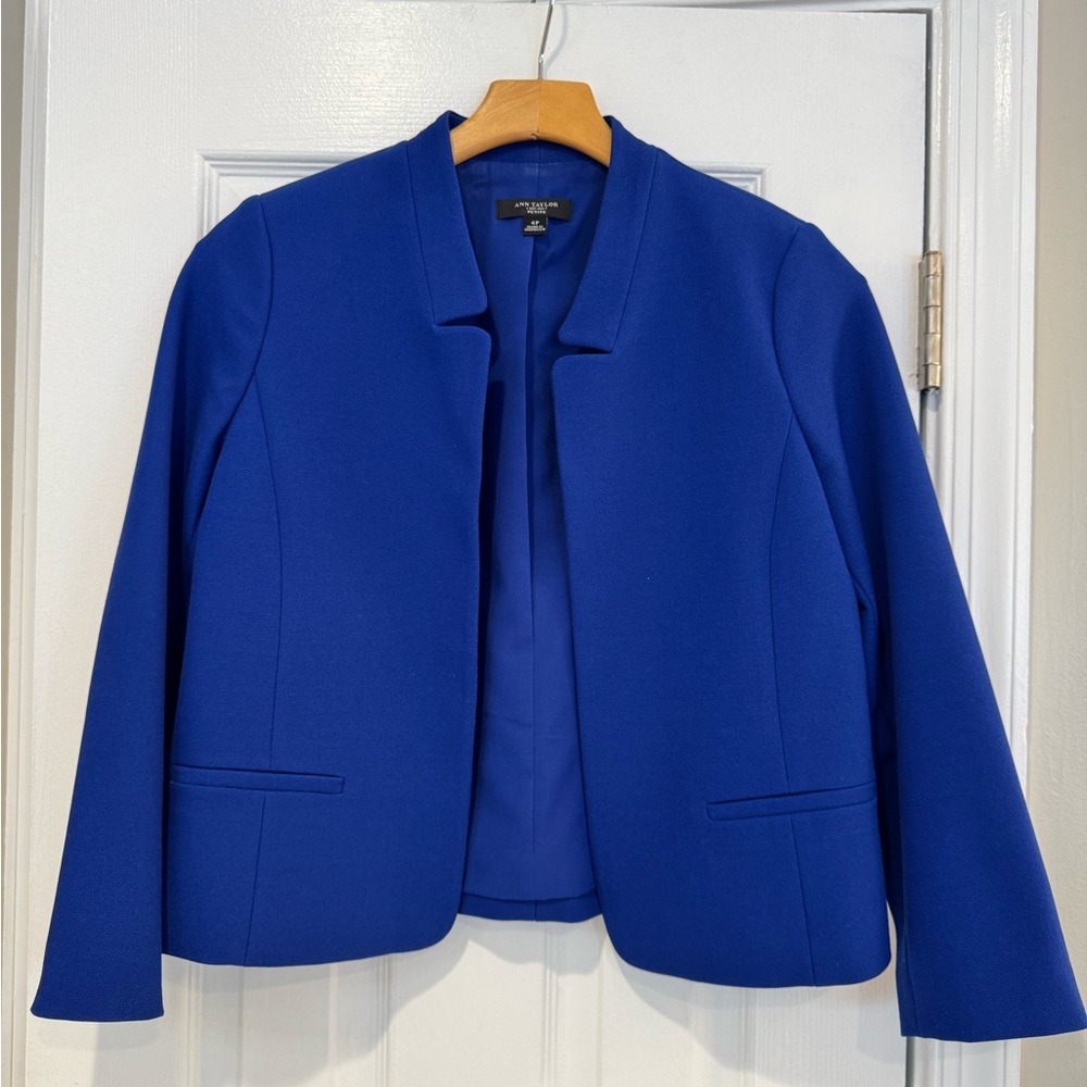 Ann Taylor Blue Blazer 4P